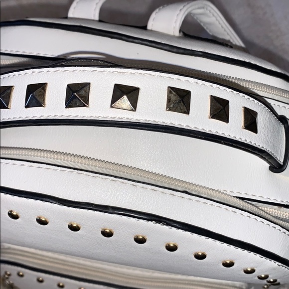 Backpack - Picture 6 of 6